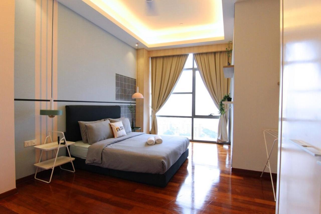The Azure Residences Apartment Kampong Baharu Sungai Way