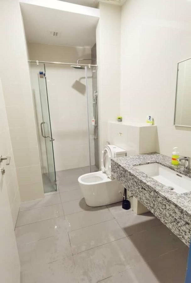 Apartment The Azure Residences Kampong Baharu Sungai Way