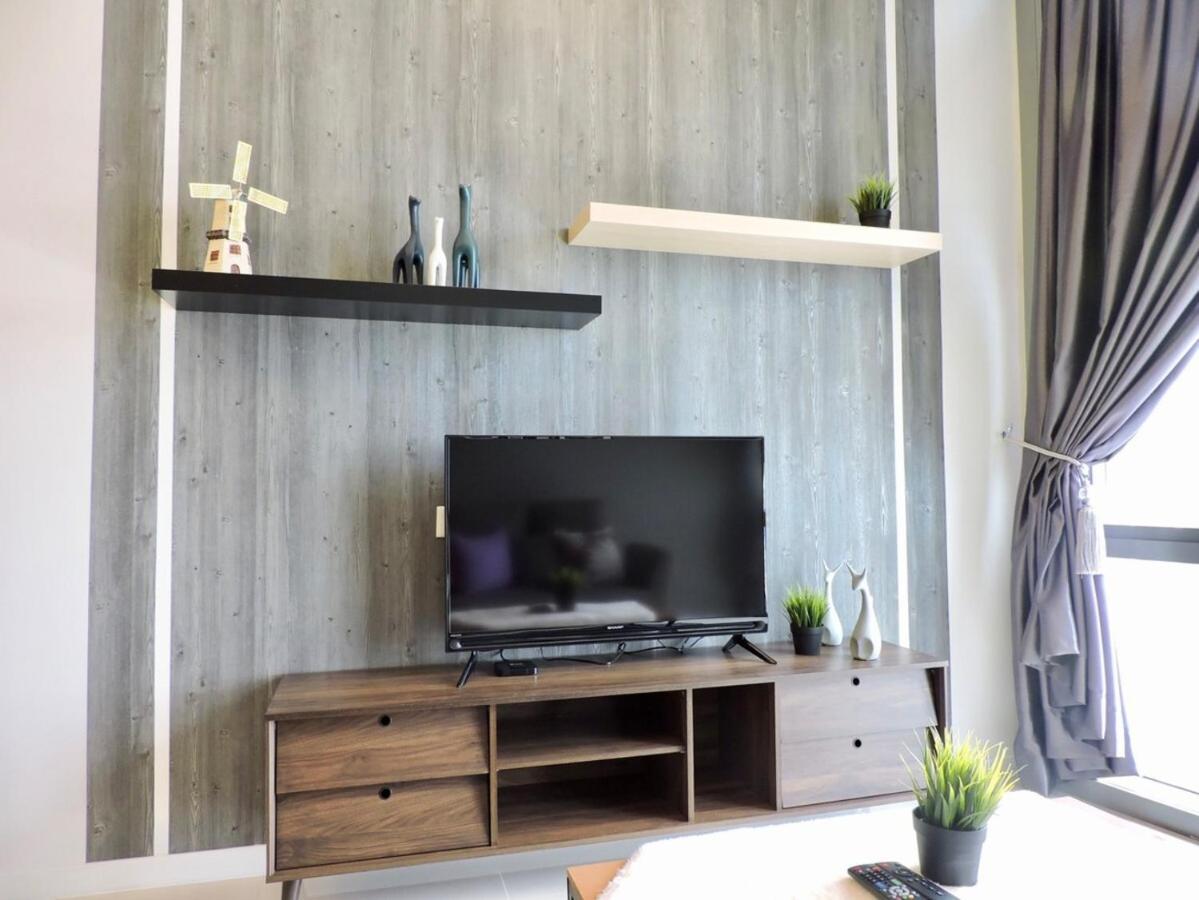 The Azure Residences * Kampong Baharu Sungai Way
